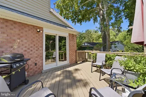 Exterior - 8923 Cromwell, Springfield, VA 22151 photo 5 of 17
