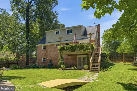 Exterior - 8923 Cromwell, Springfield, VA 22151 photo 14 of 17