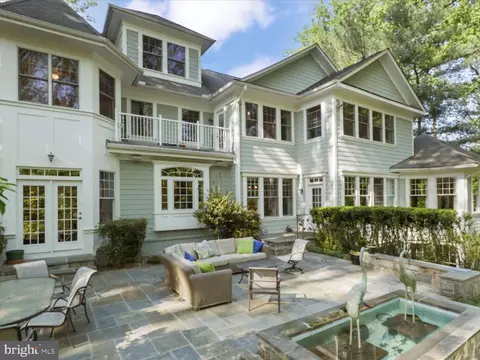 Exterior - 1889 Virginia Ave, Mclean, VA 22101 photo 3 of 5
