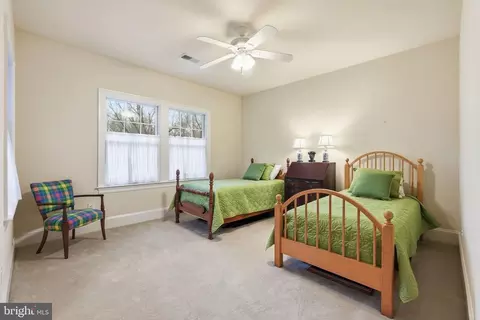 Bedroom - 1889 Virginia Ave, Mclean, VA 22101 photo 4 of 5