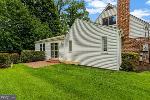 Exterior - 8710 Piccadilly Pl, Springfield, VA 22151 photo 11 of 11