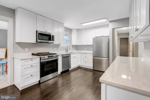 Kitchen - 8710 Piccadilly Pl, Springfield, VA 22151 photo 1 of 3
