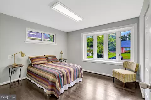 Bedroom - 8710 Piccadilly Pl, Springfield, VA 22151 photo 1 of 11