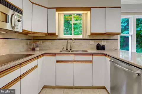 Kitchen - 8447 Thames St, Springfield, VA 22151 photo 5 of 6