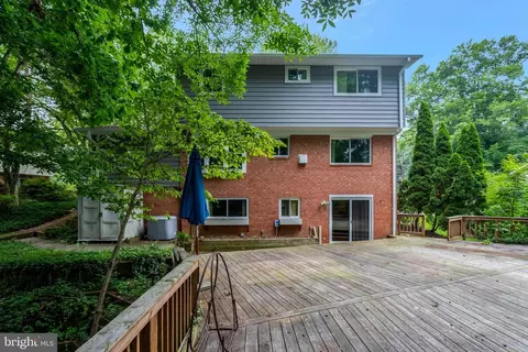 Exterior - 8447 Thames St, Springfield, VA 22151 photo 6 of 9