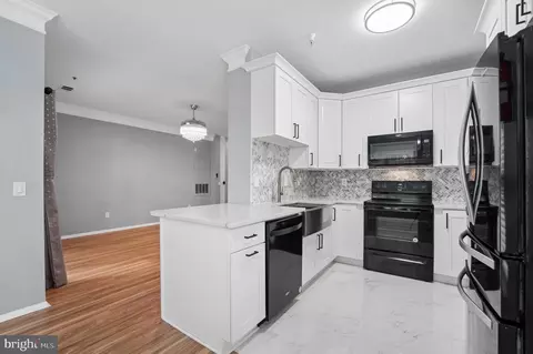 Kitchen - 1550 Spring Gate Dr #8102, Mclean, VA 22102 photo 1 of 4