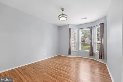 Living - 1550 Spring Gate Dr #8102, Mclean, VA 22102 photo 5 of 5