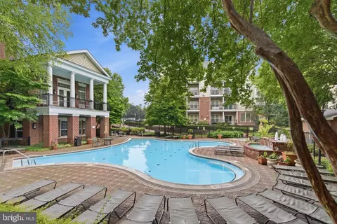 Exterior - 1550 Spring Gate Dr #8102, Mclean, VA 22102 photo 7 of 10