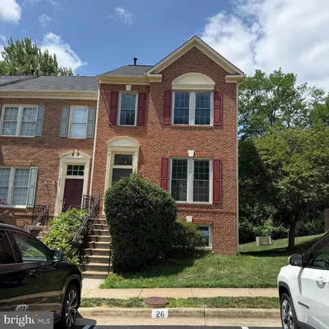 5569 Jowett Ct, Alexandria, VA 22315
