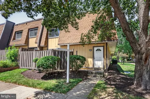 7926 San Leandro Pl #A, Alexandria, VA 22309