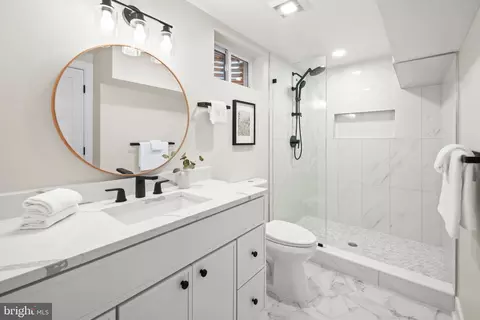 Bath - 9137 Rockefeller Ln, Springfield, VA 22153 photo 6 of 6