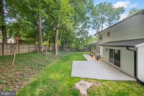 Exterior - 9137 Rockefeller Ln, Springfield, VA 22153 photo 5 of 6