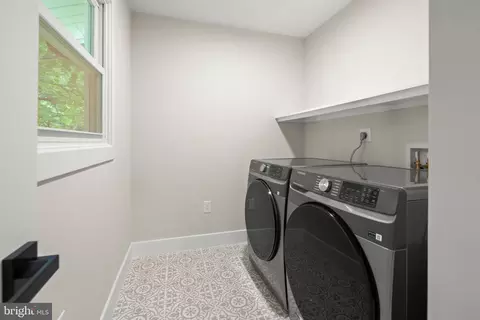 Other - 9137 Rockefeller Ln, Springfield, VA 22153 photo 4 of 9