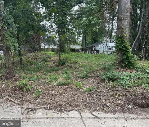 7814 Belvedere Dr, Alexandria, VA 22306
