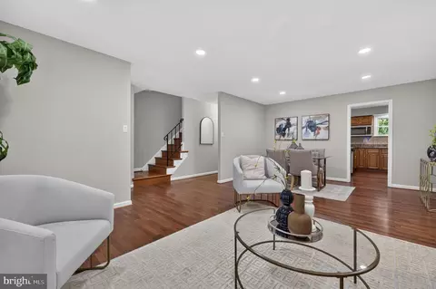 Living - 9036 Rosewall Ct, Springfield, VA 22152 photo 3 of 5