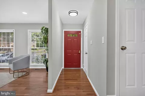 Entry Way - 9036 Rosewall Ct, Springfield, VA 22152 photo 2 of 2