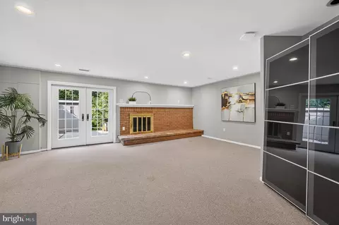 Living - 9036 Rosewall Ct, Springfield, VA 22152 photo 5 of 5