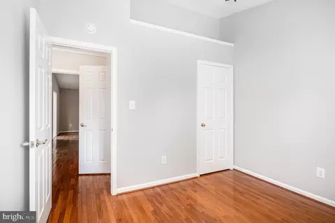 Entry Way - 8002 Tanworth Ct, Springfield, VA 22152 photo 4 of 5