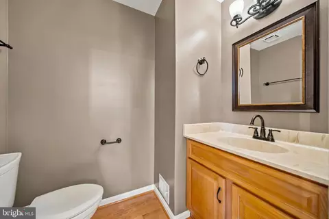 Entry Way - 8002 Tanworth Ct, Springfield, VA 22152 photo 2 of 4