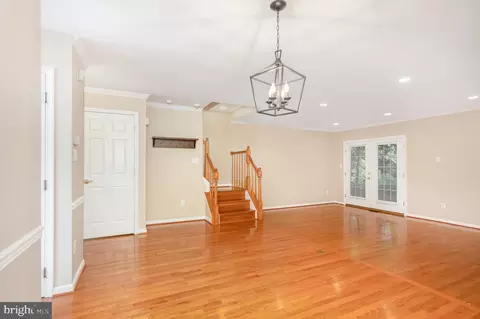 Living - 8002 Tanworth Ct, Springfield, VA 22152 photo 1 of 7