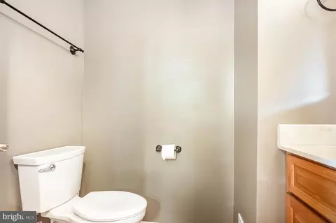 Entry Way - 8002 Tanworth Ct, Springfield, VA 22152 photo 5 of 5