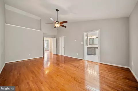 Entry Way - 8002 Tanworth Ct, Springfield, VA 22152 photo 4 of 4