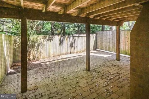 Exterior - 8002 Tanworth Ct, Springfield, VA 22152 photo 4 of 4