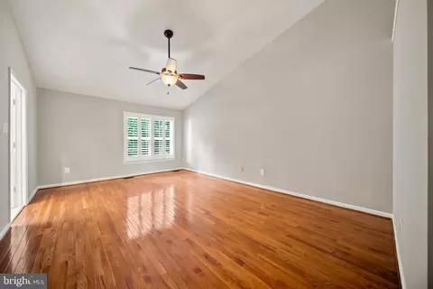 Living - 8002 Tanworth Ct, Springfield, VA 22152 photo 5 of 8