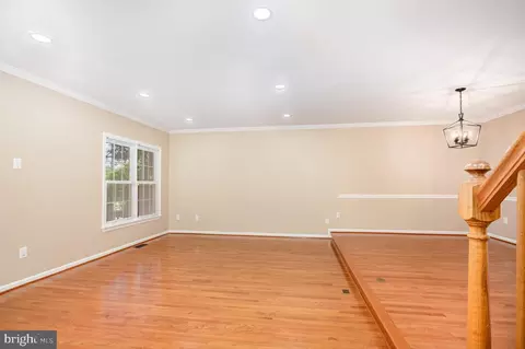 Living - 8002 Tanworth Ct, Springfield, VA 22152 photo 4 of 7