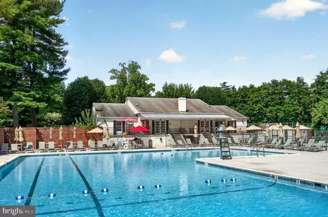 Exterior - 7640 Provincial Dr #112, Mclean, VA 22102 photo 8 of 14