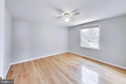 Bedroom - 9152 Burke Rd, Burke, VA 22015 photo 5 of 5