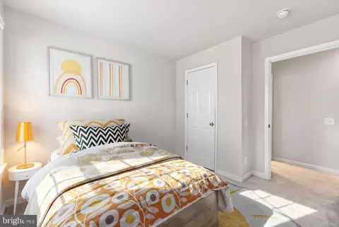 Bedroom - 9652 Pullman Pl, Fairfax, VA 22031 photo 4 of 6