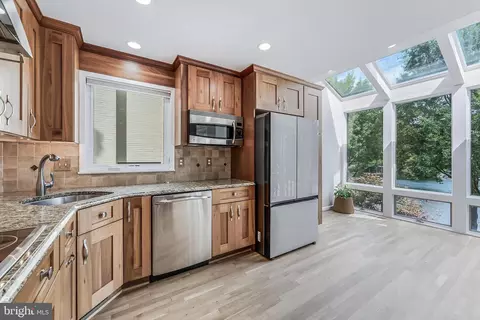 Kitchen - 2001 Chadds Ford Dr, Reston, VA 20191 photo 10 of 10
