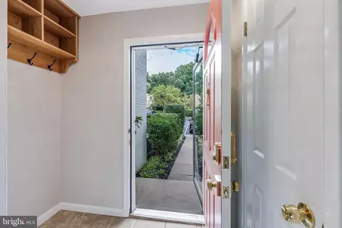 Entry Way - 2001 Chadds Ford Dr, Reston, VA 20191 photo 2 of 5