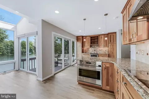 Kitchen - 2001 Chadds Ford Dr, Reston, VA 20191 photo 9 of 10