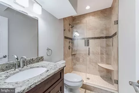 Bath - 2001 Chadds Ford Dr, Reston, VA 20191 photo 5 of 5