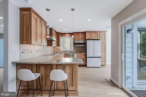 Kitchen - 2001 Chadds Ford Dr, Reston, VA 20191 photo 4 of 10