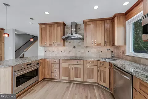 Kitchen - 2001 Chadds Ford Dr, Reston, VA 20191 photo 6 of 10
