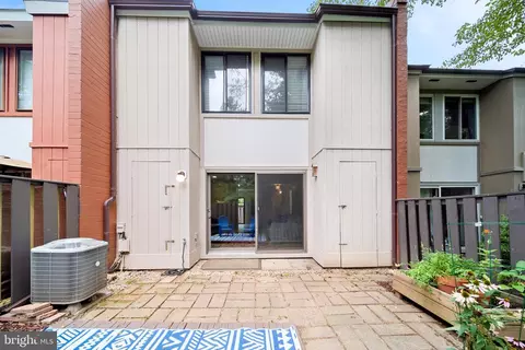 Exterior - 1386 Northgate Sq, Reston, VA 20190 photo 3 of 3