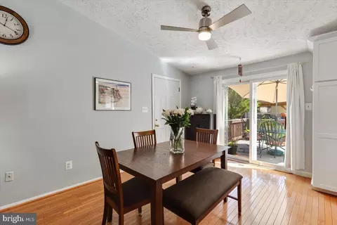 Dining - 2913 Ashdown Forest Dr, Herndon, VA 20171 photo 2 of 2