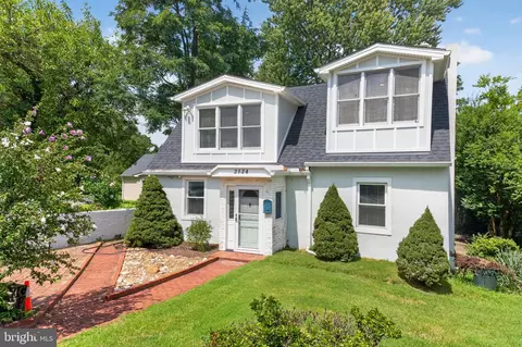 3134 Clayborne Ave, Alexandria, VA 22306