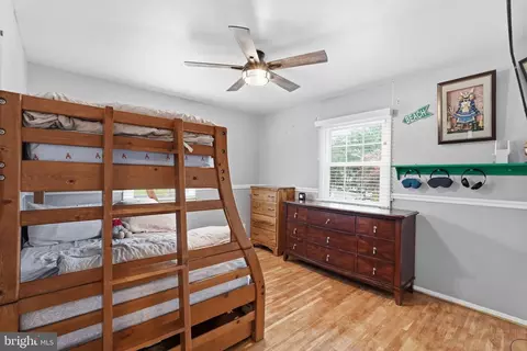 Bedroom - 7023 Ashbury Dr, Springfield, VA 22152 photo 9 of 12