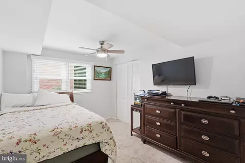 Bedroom - 7023 Ashbury Dr, Springfield, VA 22152 photo 12 of 12