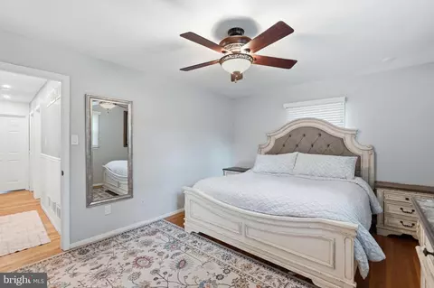 Bedroom - 7023 Ashbury Dr, Springfield, VA 22152 photo 1 of 12