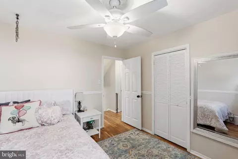 Bedroom - 7023 Ashbury Dr, Springfield, VA 22152 photo 11 of 12