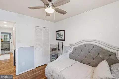 Bedroom - 7023 Ashbury Dr, Springfield, VA 22152 photo 5 of 12