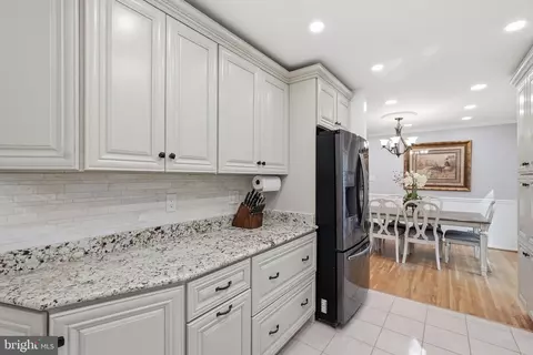 Kitchen - 7023 Ashbury Dr, Springfield, VA 22152 photo 1 of 4