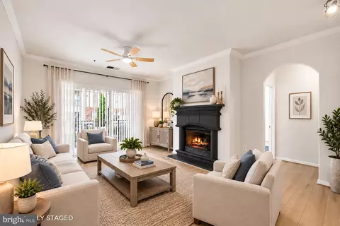 12949 Centre Park Cir #103, Herndon, VA 20171