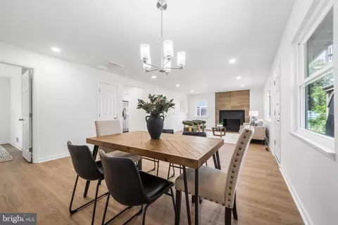 Dining - 6221 Apache St, Springfield, VA 22150 photo 2 of 2