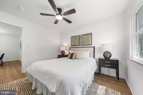 Bedroom - 6221 Apache St, Springfield, VA 22150 photo 2 of 3